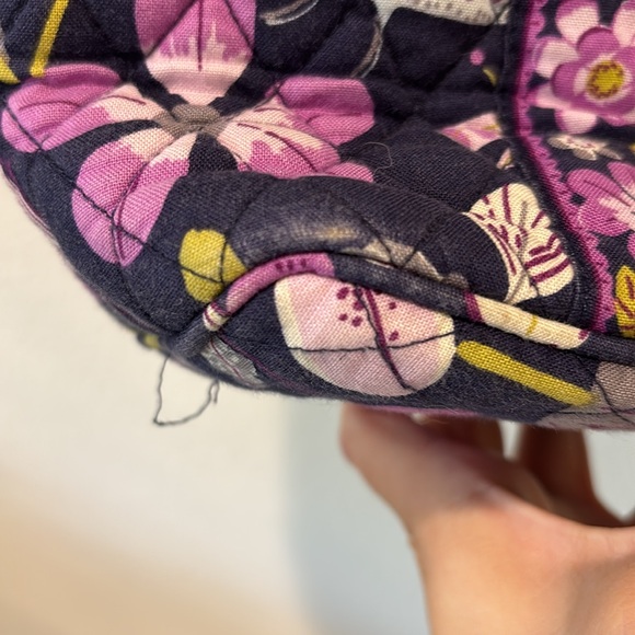 Vera Bradley Tote - Picture 3 of 6